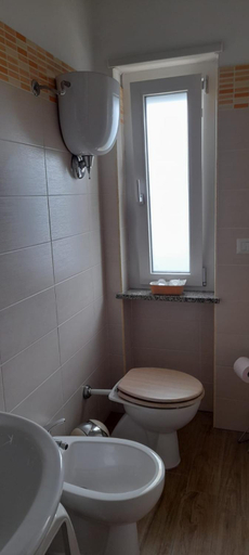 Bathroom 2, B&B Don Orlando, Vibo Valentia