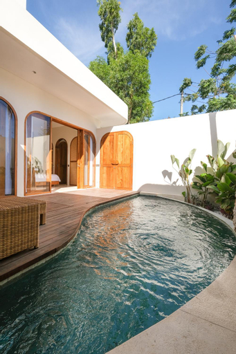 Swimming Pool 2