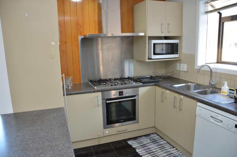 Others 3, COZY HOME - AUCKLAND, Manukau
