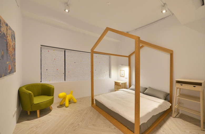 In Style House-4F Double Room/ Shared Bathroom, Kaohsiung