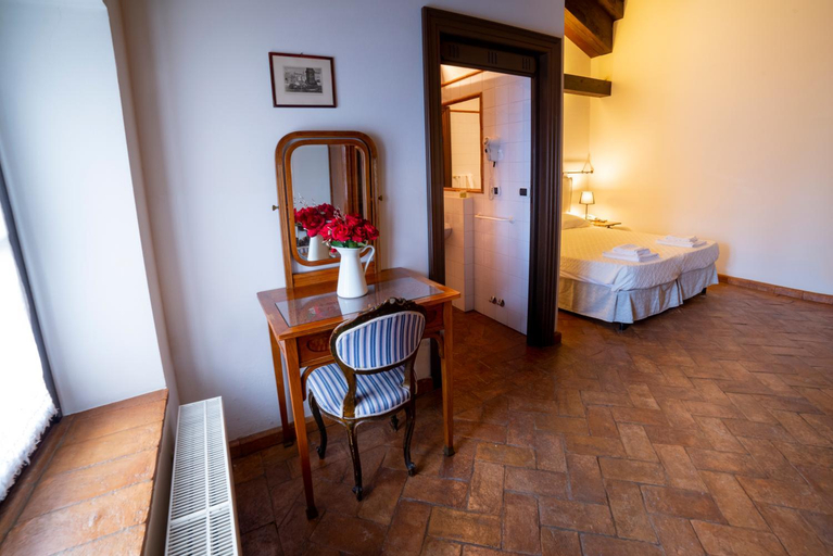 Bedroom 2, Volpe Pasini - Wine and Rooms, Udine