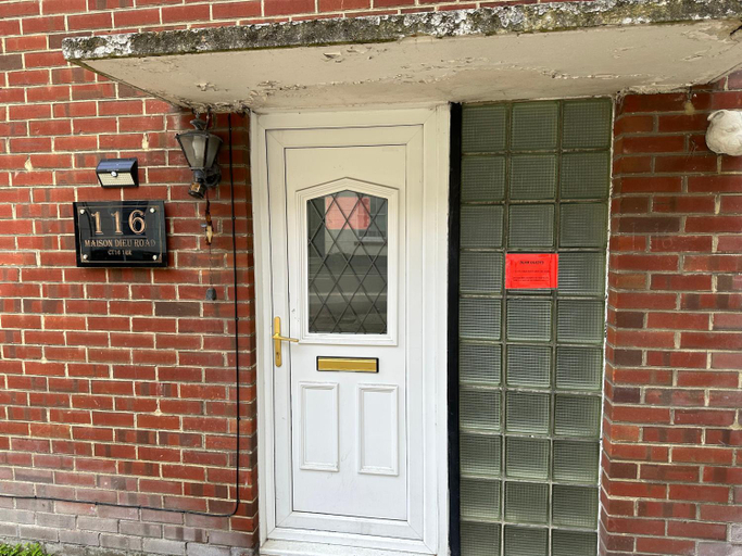 Others 3, 116 Maison Dieu Road Room E in Dover, Kent