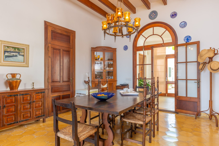 Room 3, Can Mir in Mallorca With 4 Bedrooms and 3 Bathrooms, Baleares