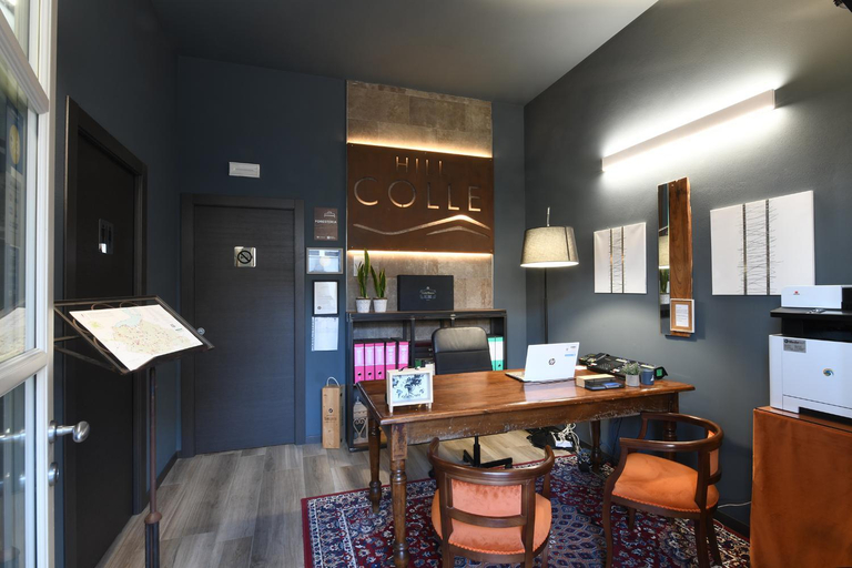 Public Area, HILL COLLE - camere & bistrot, Brescia
