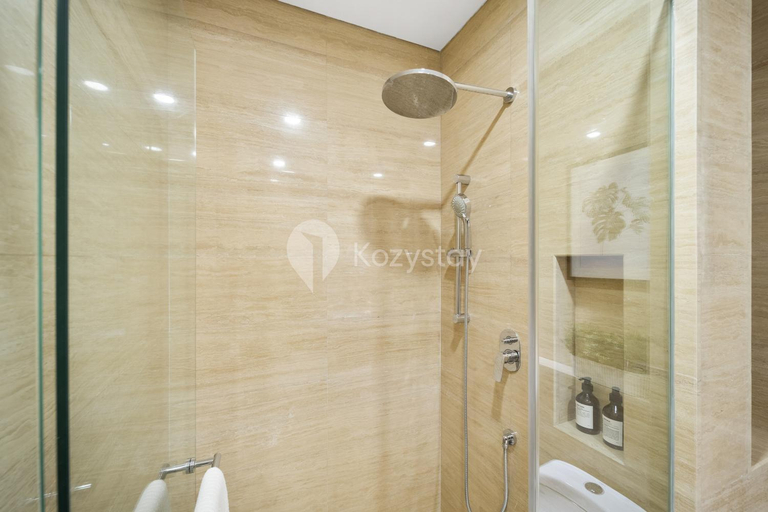 Bathroom 5, Cedar by Kozystay - Setiabudi, South Jakarta