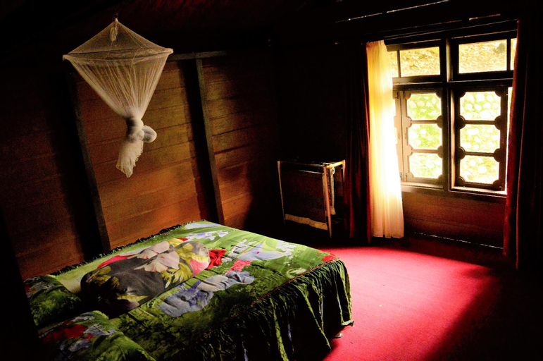 Sport & Beauty, Double Bed 8 @ Leuser Ketambe Guesthouse, Southeast Aceh