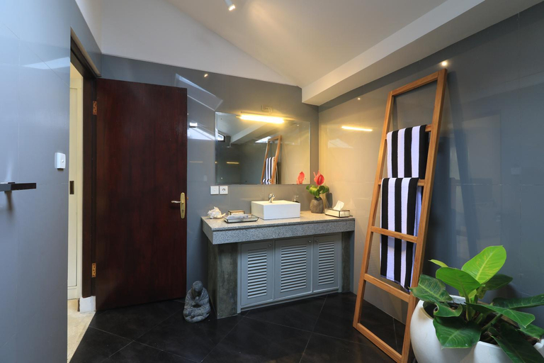Others, Villa Bloom 1 - 4 bedrooms, 4 bathrooms, private pool close to the beach, Badung