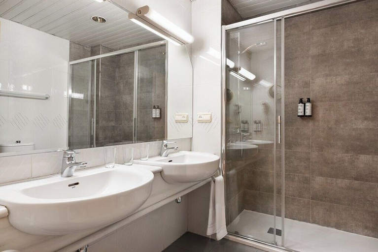 Bathroom 5, Crisol Almirante Bonifaz, Burgos