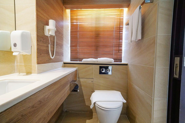 Bathroom 5, The Salvation Army - Booth Lodge, Kowloon