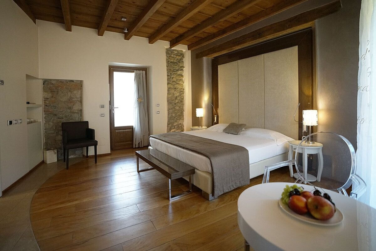 Bedroom 4, 1711 Luxury Guest House, Lecco