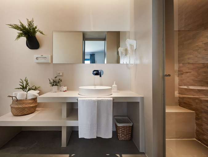 Bathroom 4, VOI Marsa Sicla Essentia, Ragusa