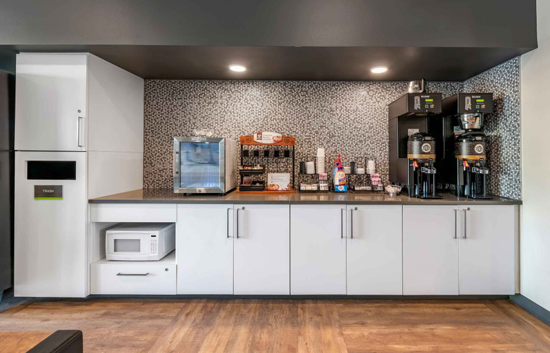 Food & Drinks 5, Extended Stay America Premier Suites - Asheville, Buncombe