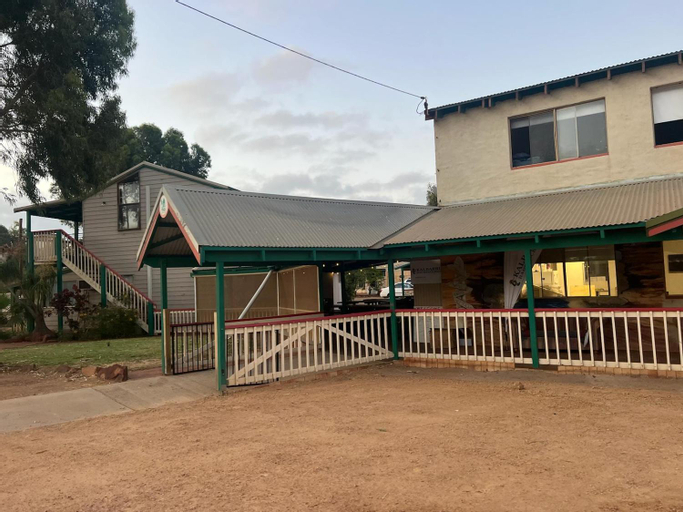 Kalbarri Backpackers YHA, Northampton