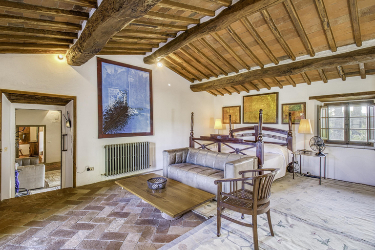 Room 4, Casale Al Sole Tra Le Vecchie Vigne 10, Siena