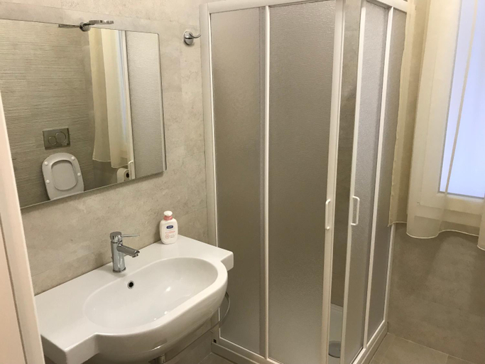 Bathroom 3, Casa Gianlu, Olbia-Tempio
