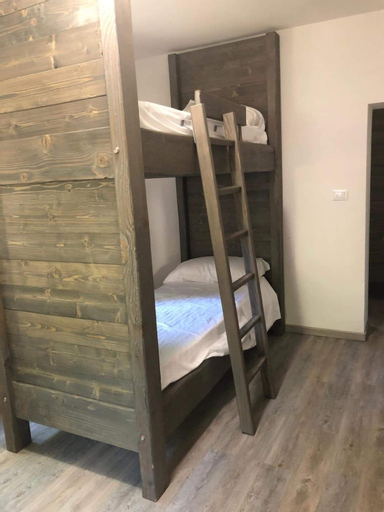 Bedroom 2, CASA DELLE GUARDIE Rifugio, Bologna
