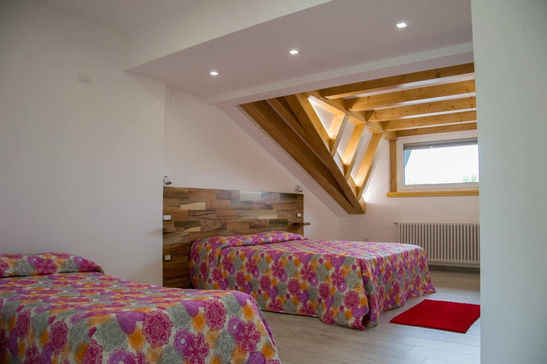 Bedroom 2, BED&BREAKFAST TABINE, Udine