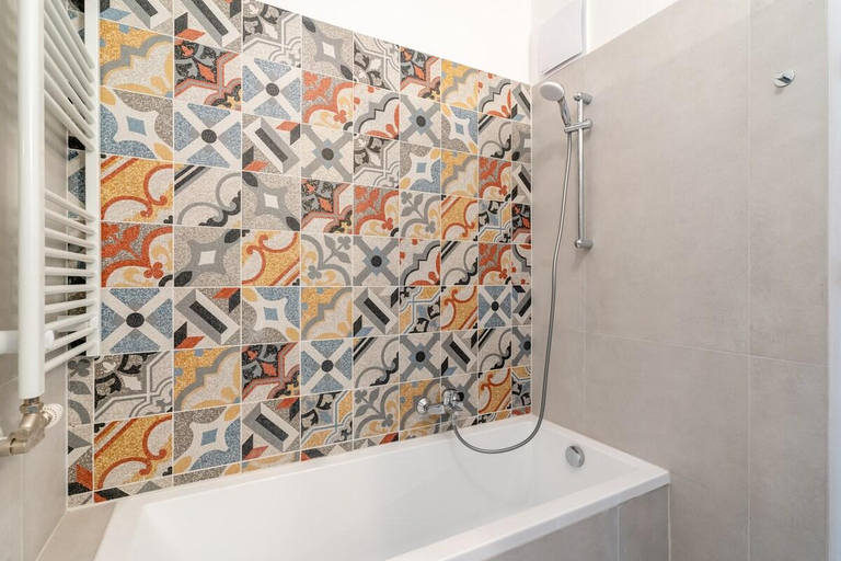 Bathroom 3, Magnolia GreenTop Apartment, Budapesti