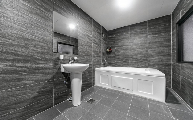 Bathroom 5, Changwon Jinhae Hotel The Syap, Jinhae