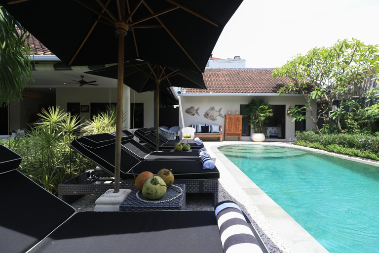 Sport & Beauty 2, Villa Bloom 1 - 4 bedrooms, 4 bathrooms, private pool close to the beach, Badung