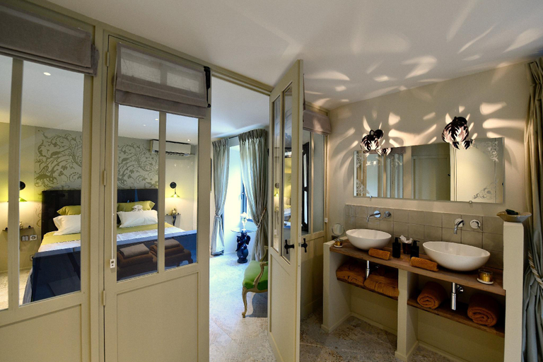 Bathroom 3, Provence Km28, Vaucluse