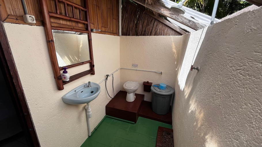 Bathroom, HAPPY DIVE RETREAT fka Ankermi Happy Dive, Sikka