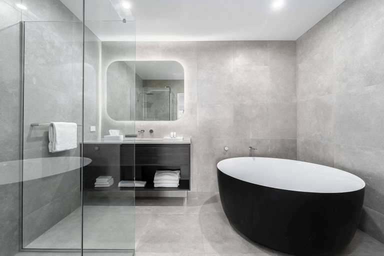 Bathroom 5, Quality Hotel Parklake Shepparton, Shepparton
