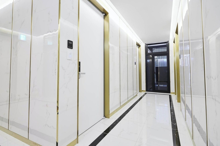 Others 5, Hotel Des Arts, Yeongdeungpo