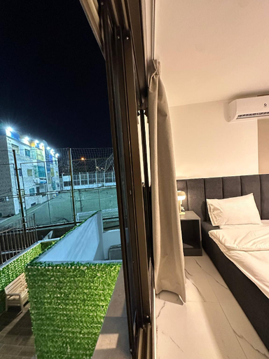 Others 4, Stylish Luxe Apartment F-R 0006, Amman
