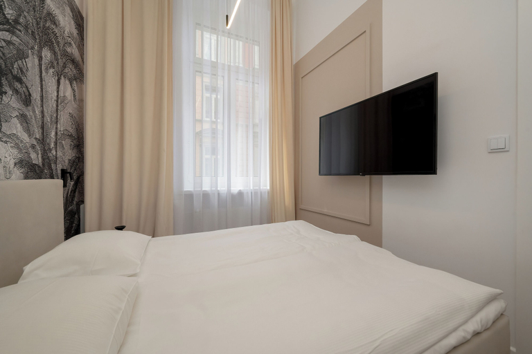 Bedroom 3, Bright Apartment for 4 People by Renters, Środa Śląska