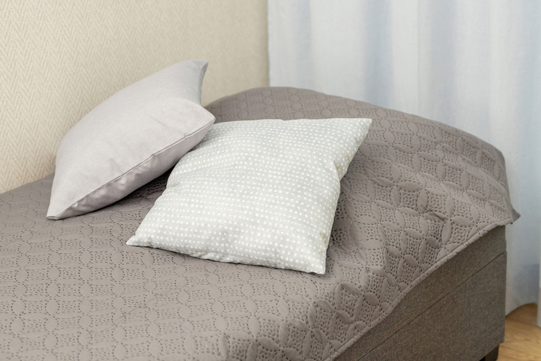 Bedroom 3, Apartment in Gdańsk With Gym by Renters, Gdańsk City