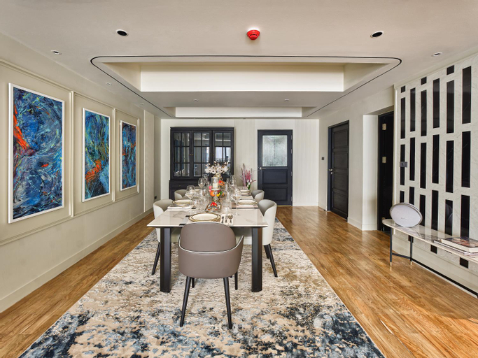 Dining Room 6