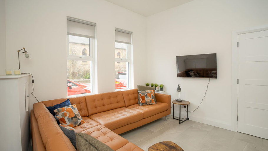 Others 4, Luxury Central 4 BDR house by Belfast City Breaks, Belfast
