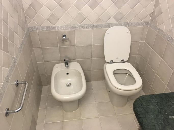 Bathroom 2, Appartamento Loris, Nuoro