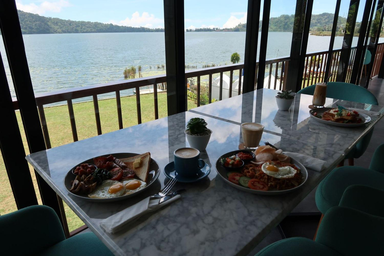 Food & Drinks 5, Rusa By The Lake , Tabanan