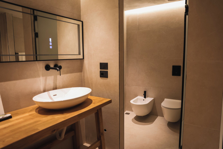 Bathroom 4, Drymades Inn Resort, Vlorës