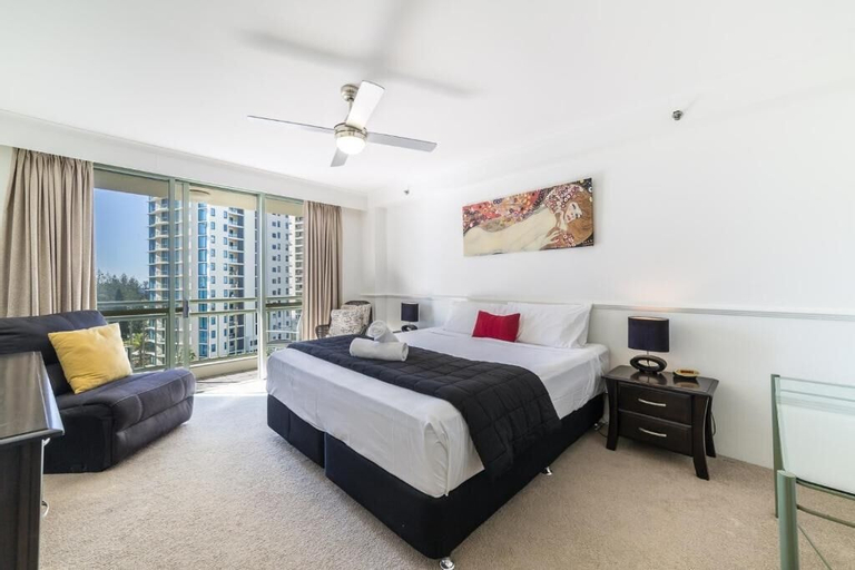 Bedroom 3, The Meriton on Main Beach, Gold Coast