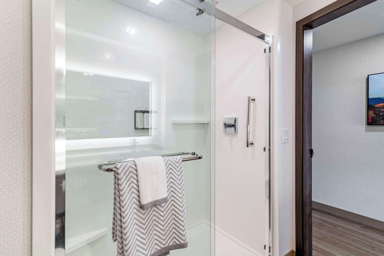 Bathroom 4, Cambria Hotel North Conway, Carroll