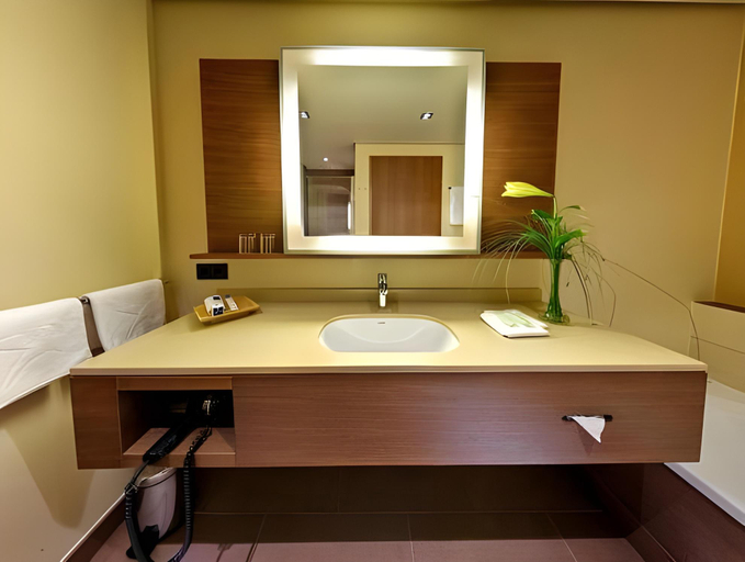 Bathroom 4, Falkensteiner Genuss- & Wohlfühlhotel Mühlviertel, Urfahr Umgebung
