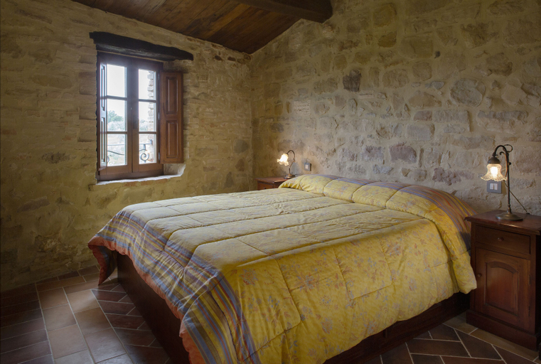 Bedroom 2, Castello di Cisterna, Perugia