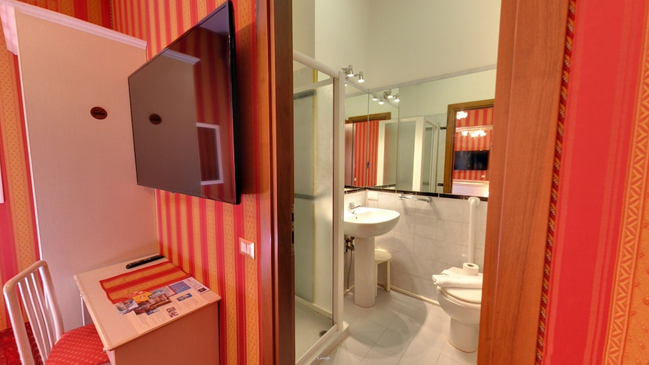 Bathroom 3, Messner Palace, Venezia