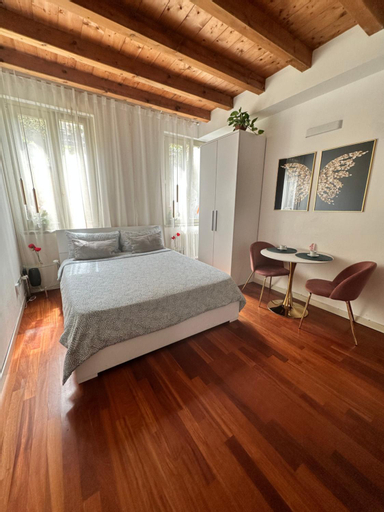 Bedroom 1, Cozy Apartment Center, Bergamo