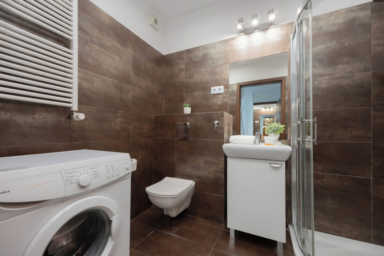 Bathroom 4, Cozy Apartment for 4 by Renters, Warsaw