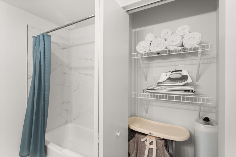 Bathroom 5, Lofts of Aventura, Miami-Dade