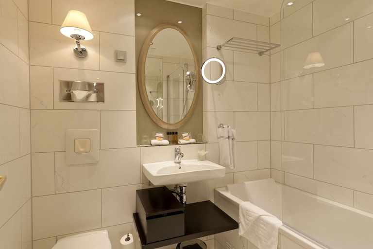 Bathroom 3, Grand Hotel Oslo by Scandic, Oslo