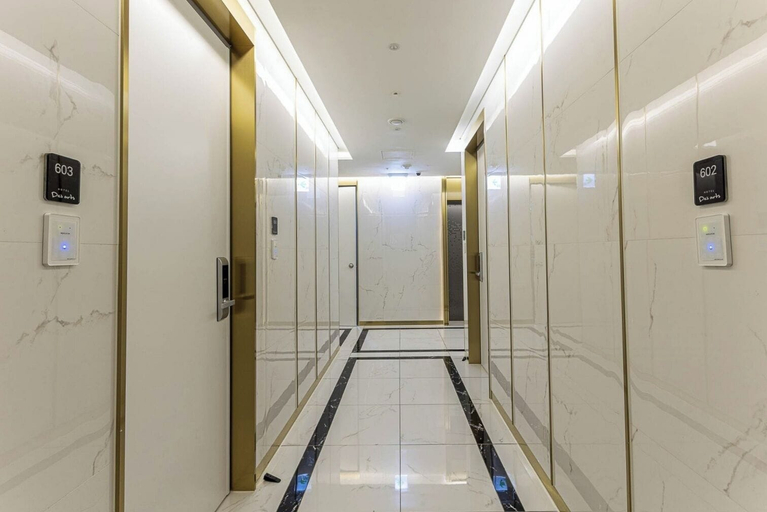 Others 4, Hotel Des Arts, Yeongdeungpo