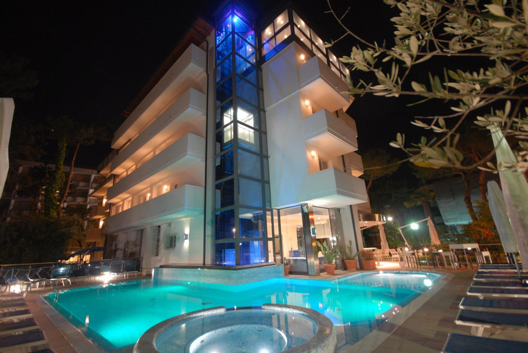 Exterior & Views 1, Hotel Bellevue, Udine