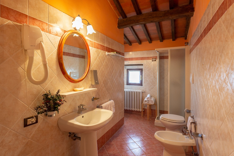 Bathroom 5, Casafrassi Hotel Agriturismo, Siena