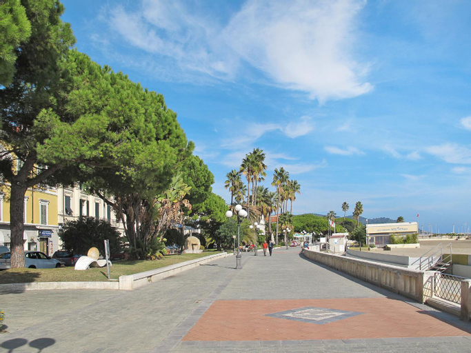 Exterior & Views 5, Apartment Magnolia by Interhome, Imperia