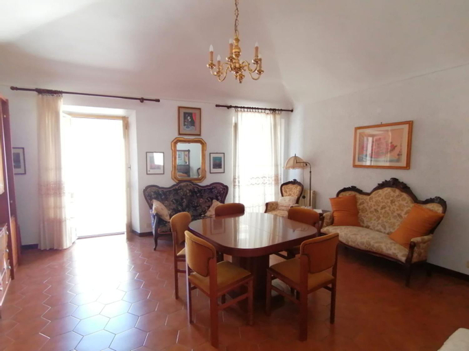 Others 5, Residenza Tra Le Torri, Savona